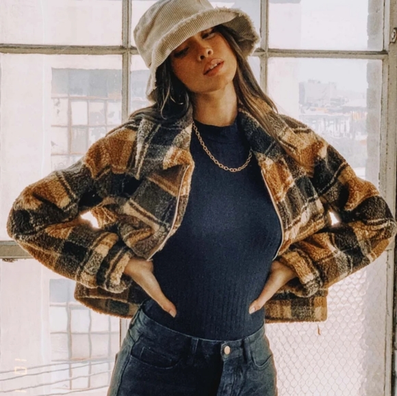 NWOT Princess Polly Doria Jacket Brown Plaid Cropped Oversized Boxy Zip Teddy - Picture 2 of 16